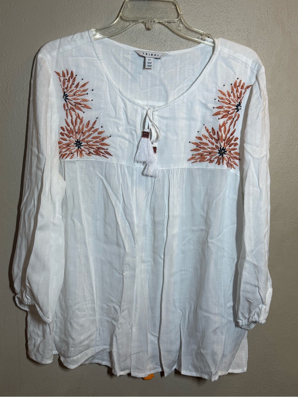 Women’s Tribal White Peasant Tunic with Rust Floral Embroidery & Tassel Tie Sz L